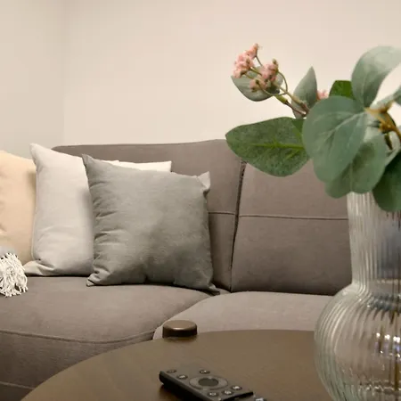 Premium By Hi5- Jozsef Koerut * Будапешт