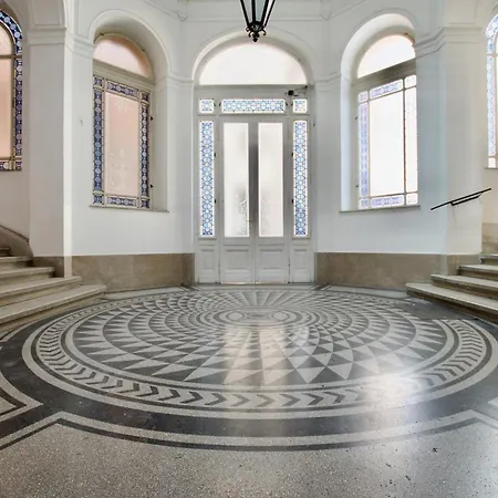 Premium By Hi5- Jozsef Koerut