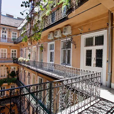 Premium By Hi5- Jozsef Koerut Апартаменты